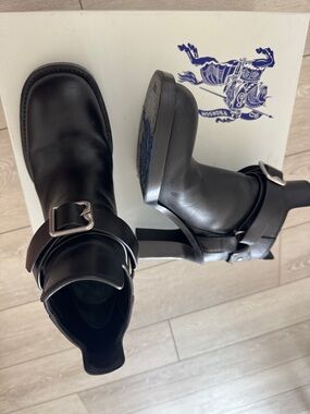 Burberry Boots